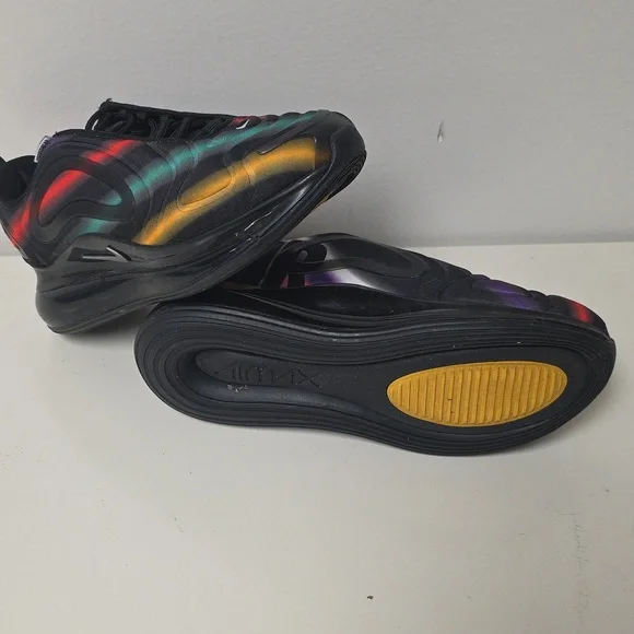 Nike AirMax Sneakers - Picture 4 of 6